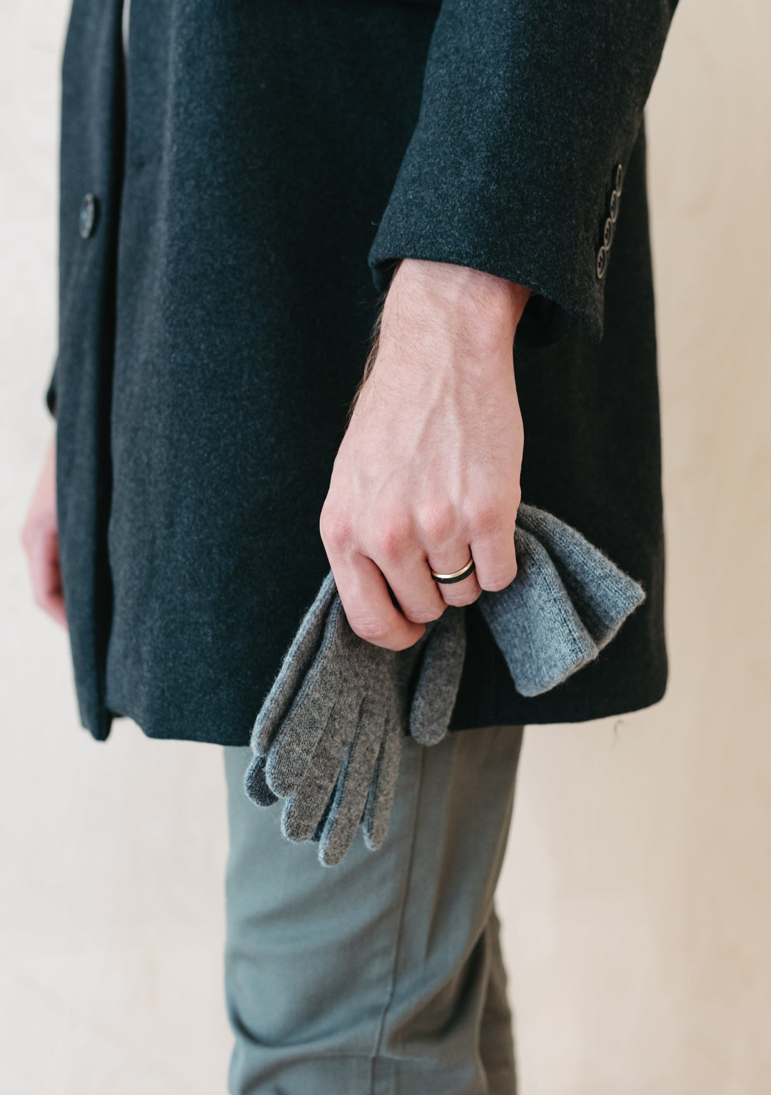 Men's Cashmere & Merino Gloves in Charcoal Melange