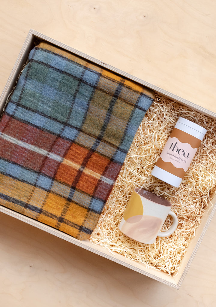 Ready-Made Share Warmth Gift Box