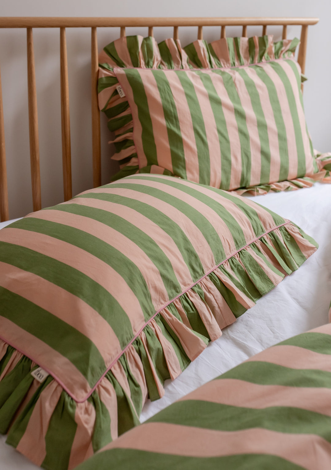 Pair of Cotton Pillowcases in Green Stripe