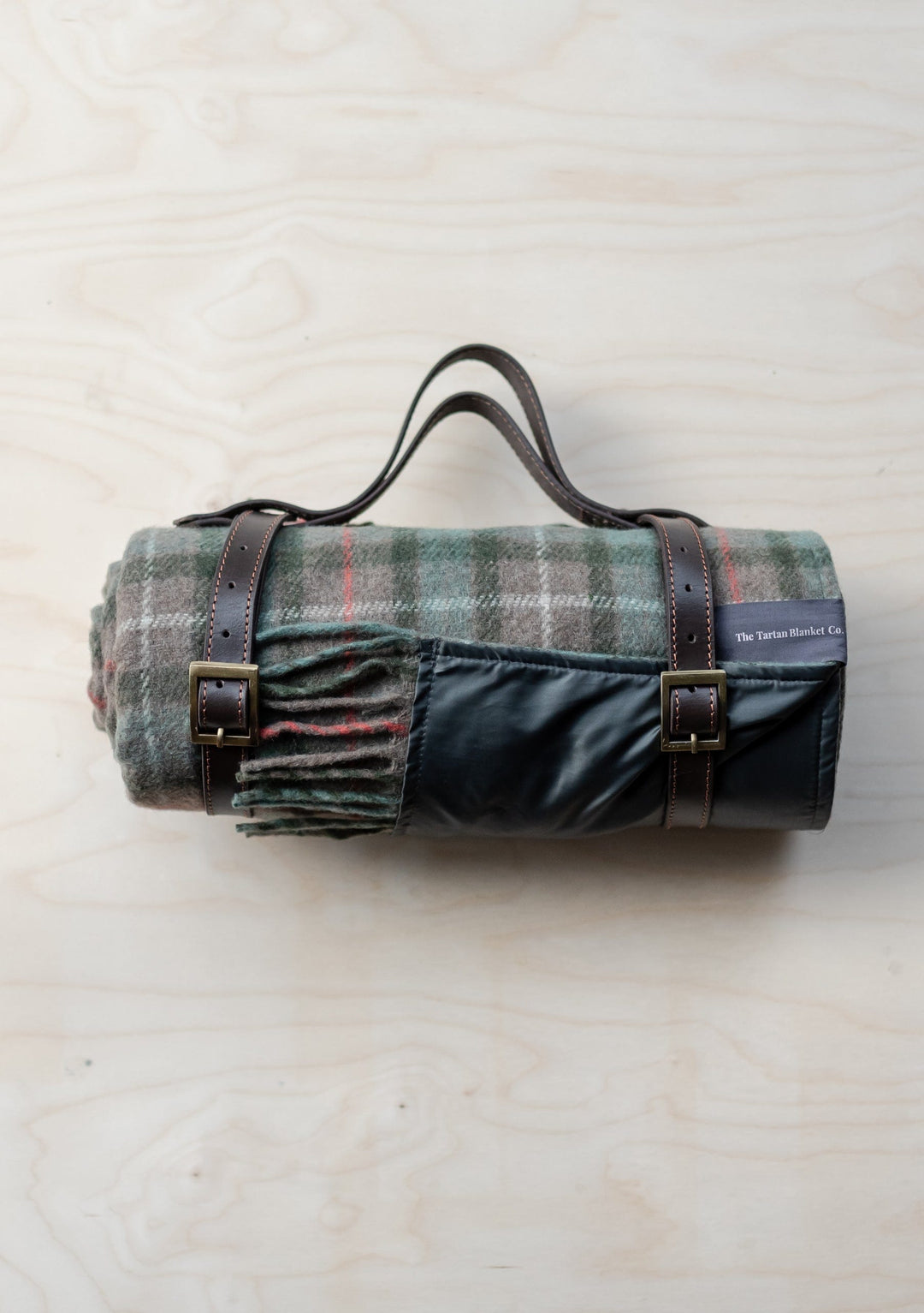 WATERPROOF Backed Wool Picnic Rug / Blanket in Classic Country Plaid Check  with Webbing Carry Strap