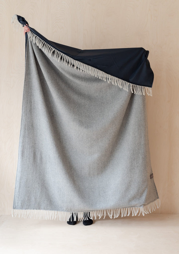 Sample Sale Recycled Wool Picnic Blanket in Charcoal Grey Herringbone