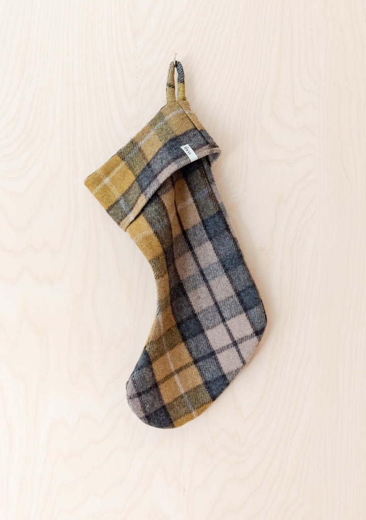 Bas de Noël en laine recyclée en tartan naturel Buchanan