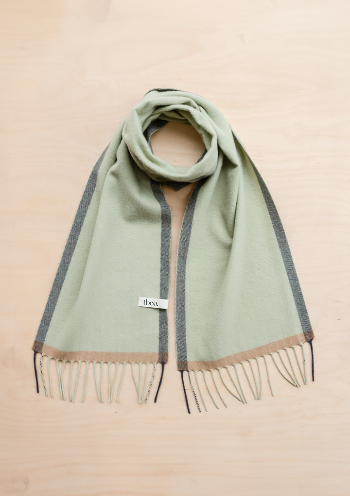 Cashmere & Merino Scarf in Green Contrast Edge