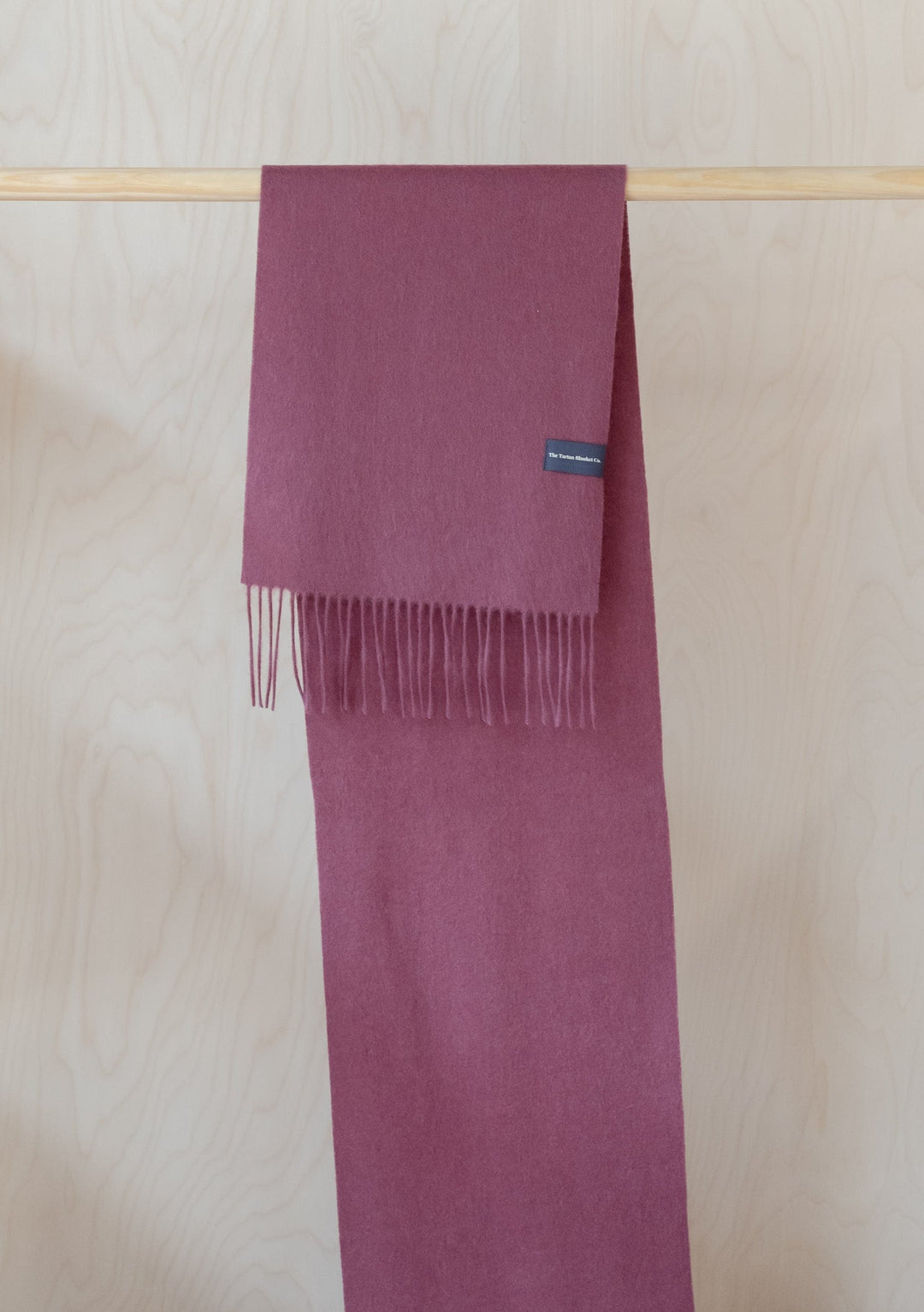 Men's Lambswool Scarf in Mulberry
