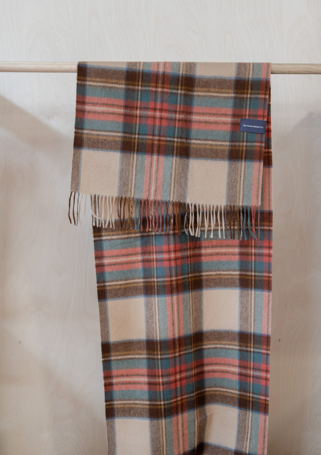 Übergroßer Schal aus Lammwolle im Stewart-Kleid mit antikem Tartanmuster