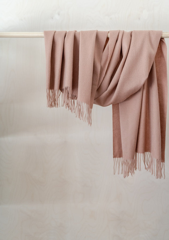 Lambswool Blanket Scarf in Blush